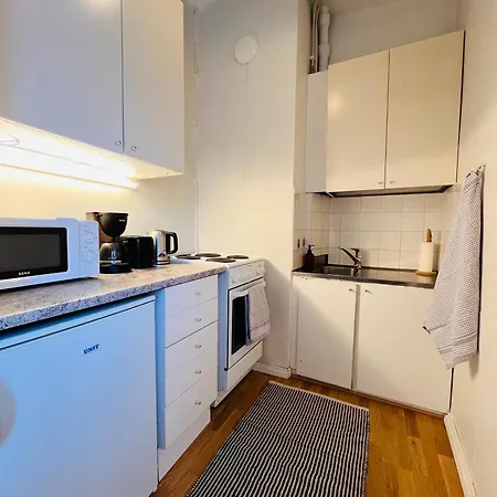 Panzió Your Chic Vibrant Airbnb